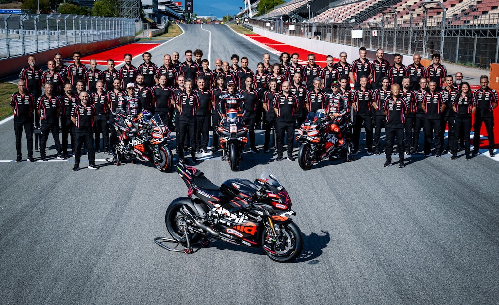 Aprilia RSV4X-GP: le foto