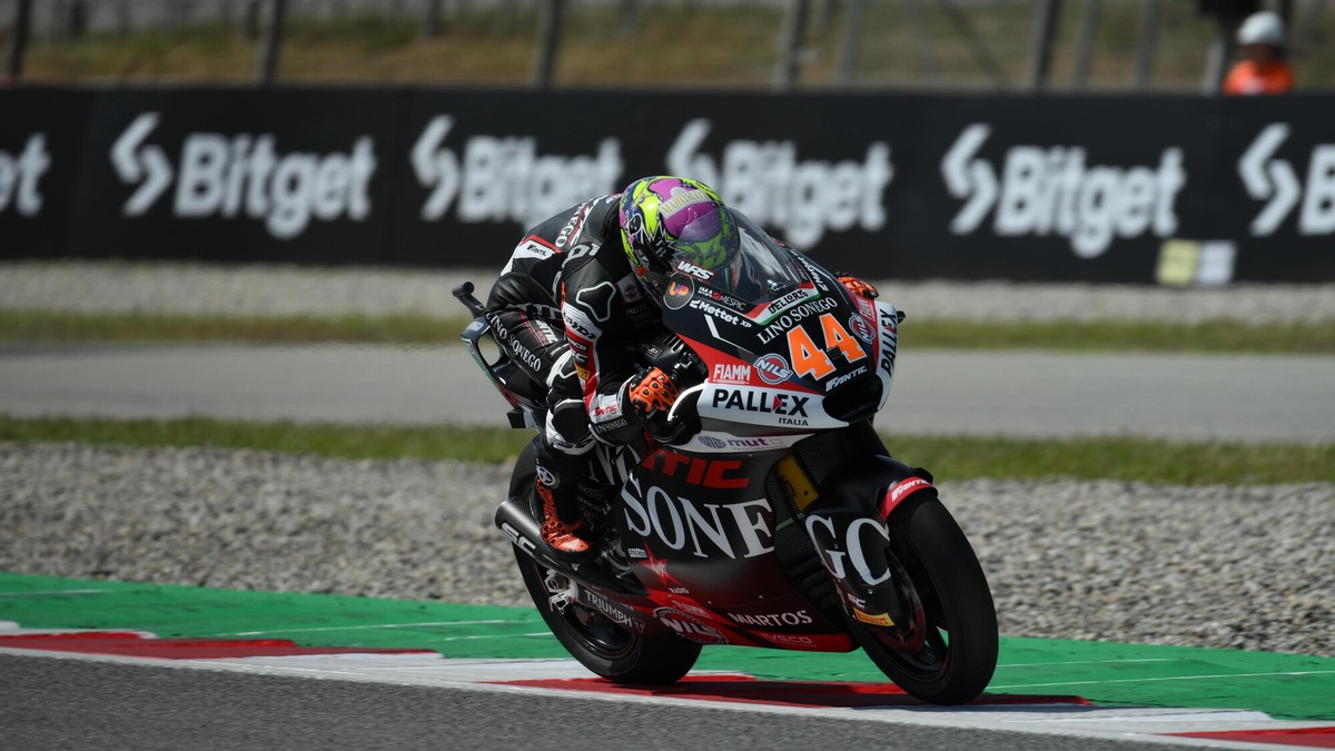 Moto2 Barcellona: Aron Canet si prende il venerdì precedendo Daniel Holgado e Jake Dixon