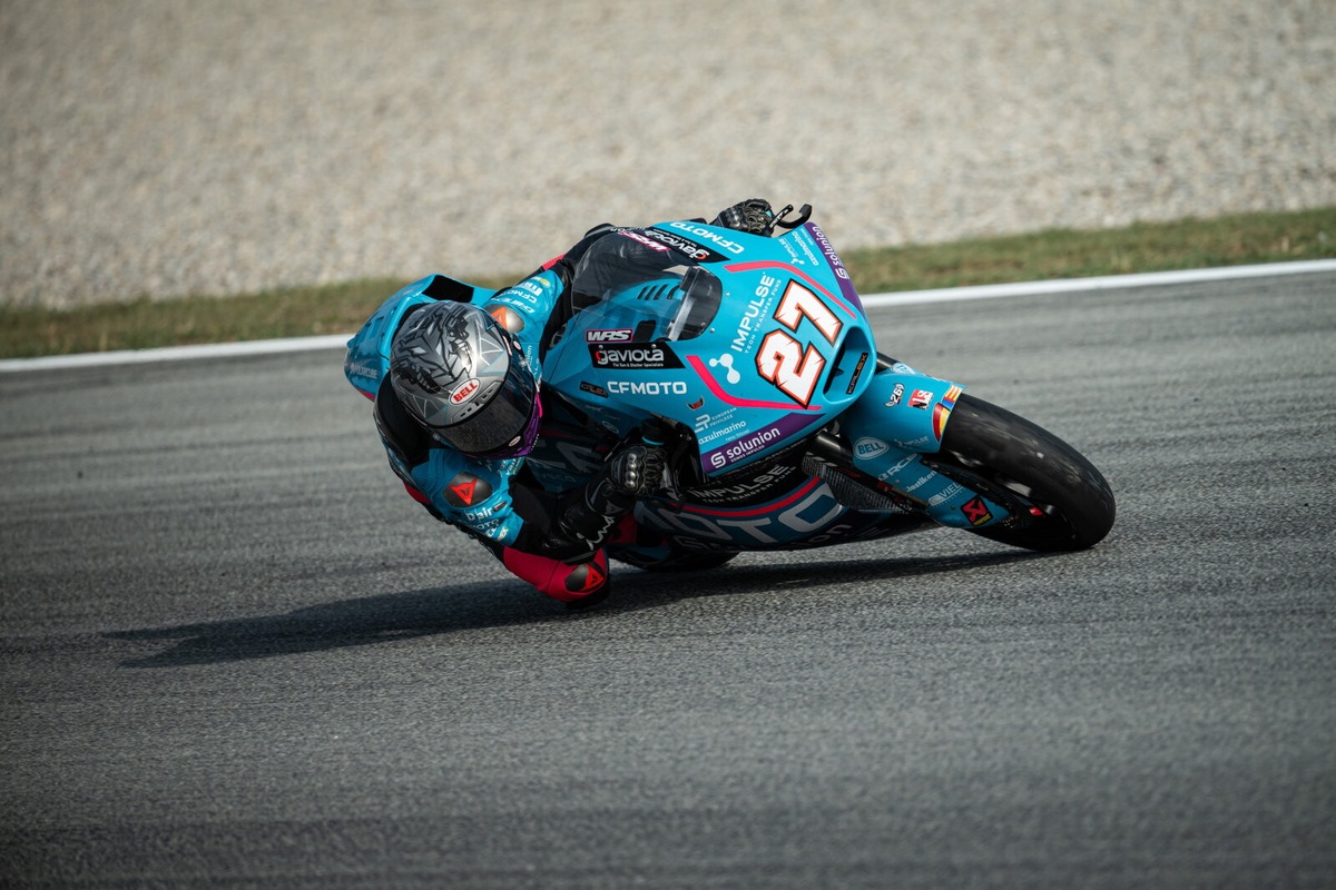 Moto2, Barcellona: prima pole position in carriera per Daniel Holgado, terzo Collin Veijer
