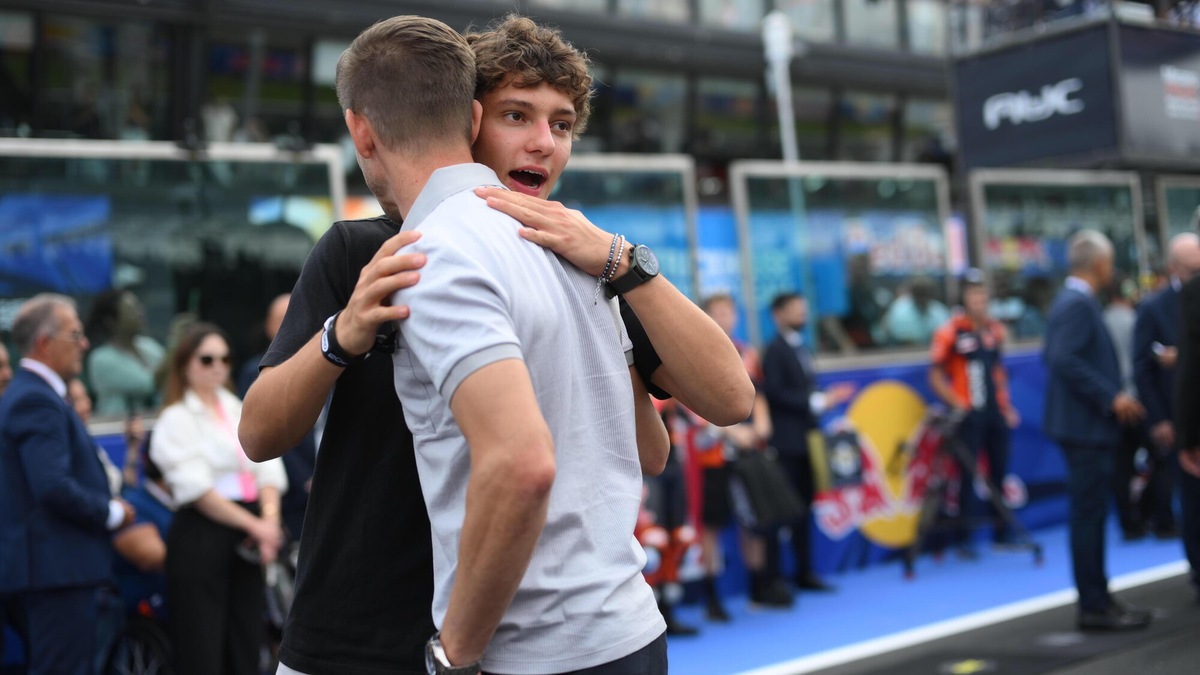 Motogp, Valentino Rossi insieme a Antonelli e Stoner a Misano