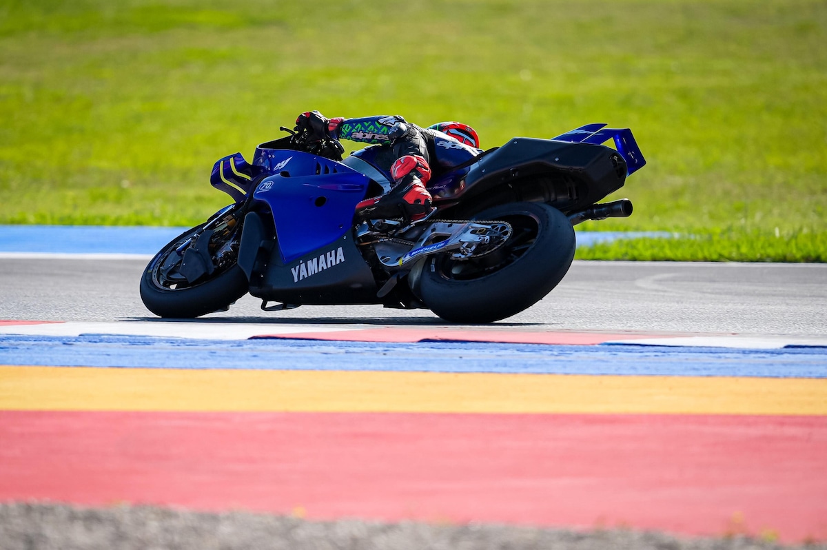In casa Yamaha il futuro è qui: le prima foto di Quartararo in sella al V4