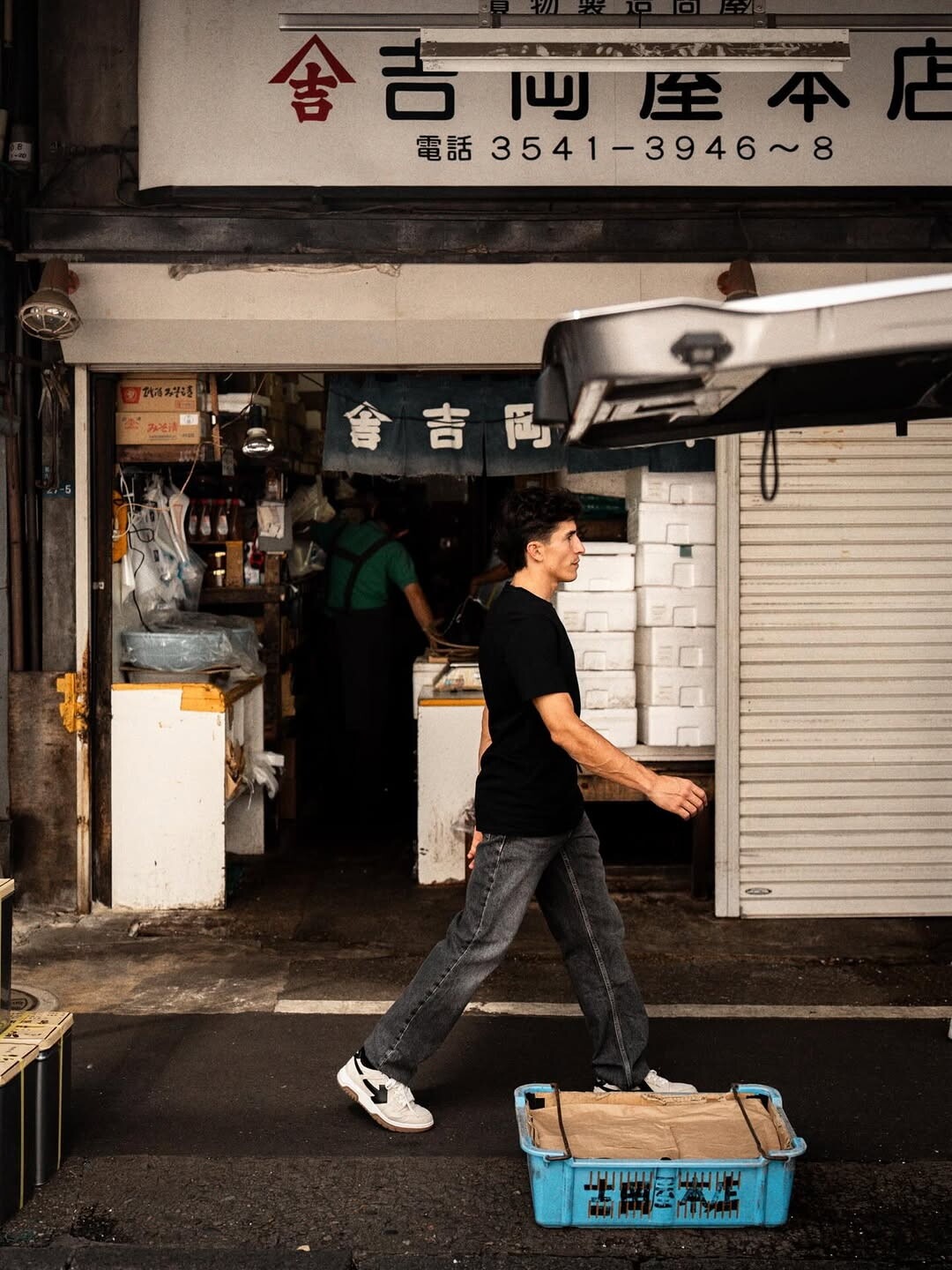 I piloti della MotoGP sbarcano in Giappone: le reazioni sui social