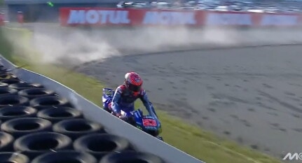 MotoGP, paura per Quartararo in Giappone: sfiora il muro per un pelo