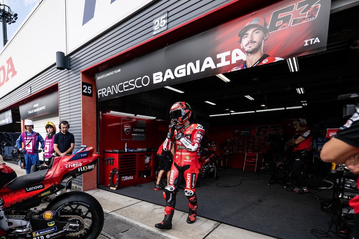 Olimpiadi Milano Cortina 2026: Francesco Bagnaia tra i tedofori