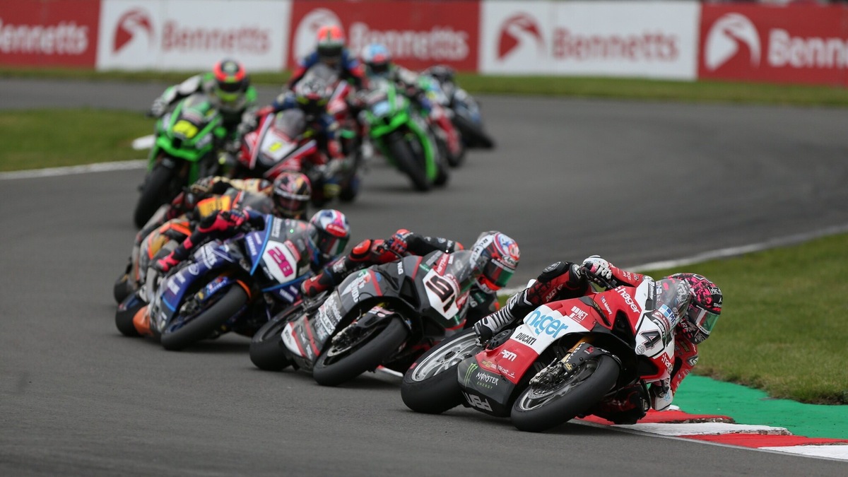 BSB, Oulton Park: vittorie per Brookes, Ray e Redding nel penultimo round