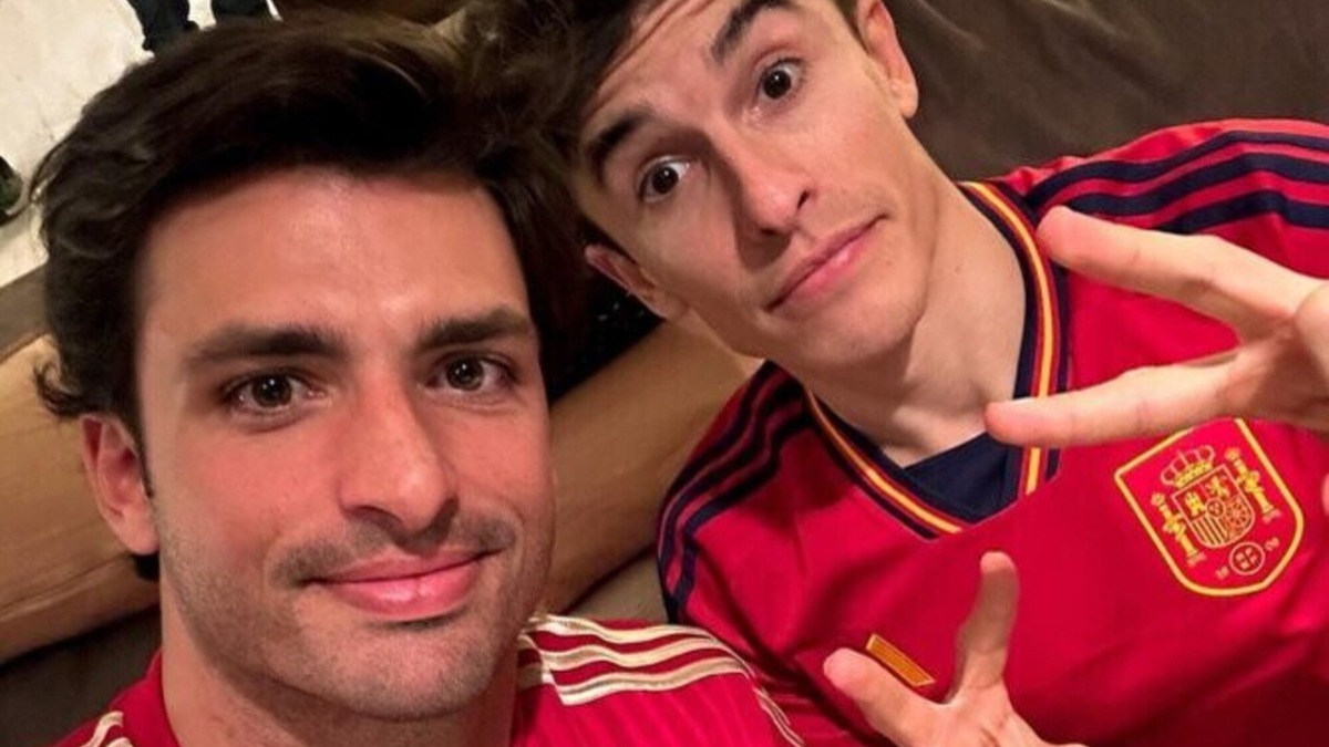 MotoGP, Carlos Sainz su Marc Marquez: “È come Ayrton Senna in Formula1”