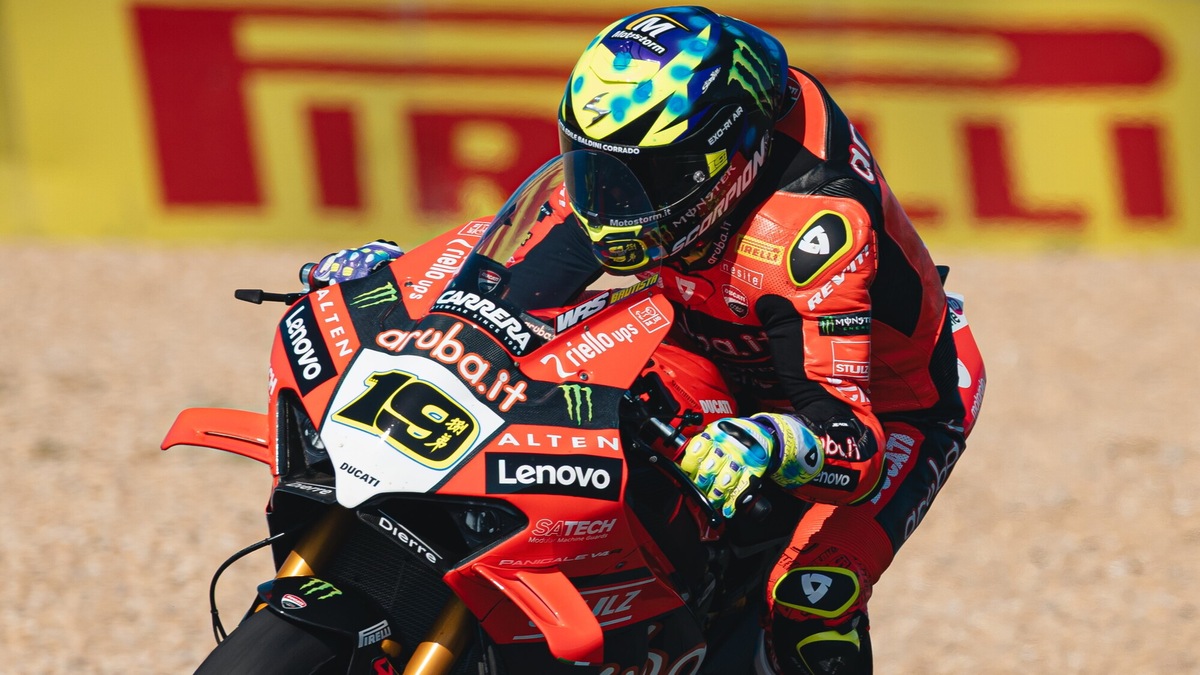 SBK, Bautista: “Senza zavorra non starei con Toprak e Bulega, ma lotterei di più”