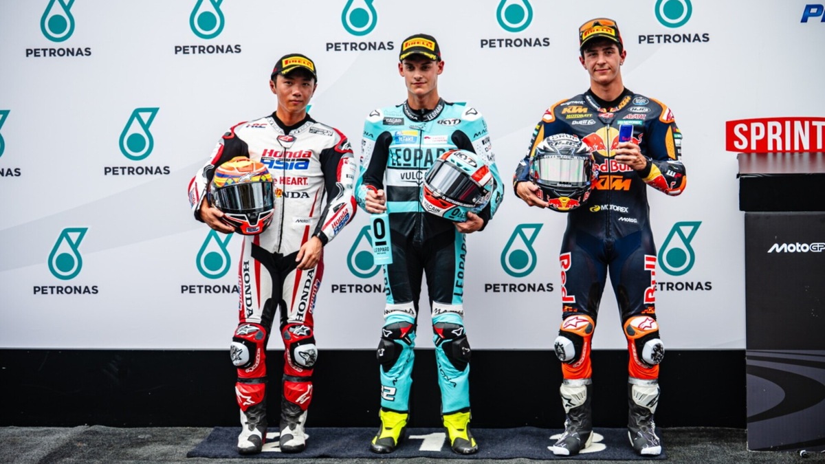 Moto3, Almansa beffa Furusato a Sepang per la pole position. Quarto Pini
