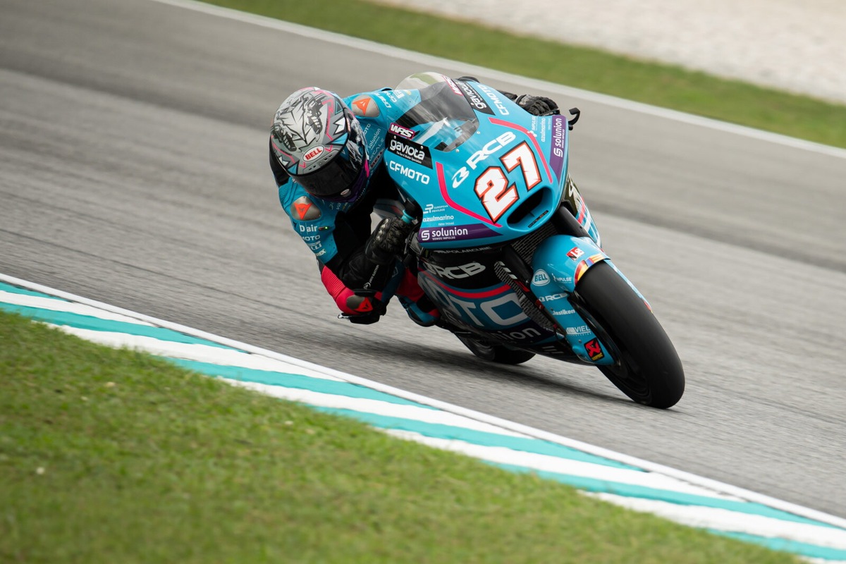 Moto2 Sepang: Daniel Holgado firma la terza pole stagionale, nono Tony Arbolino