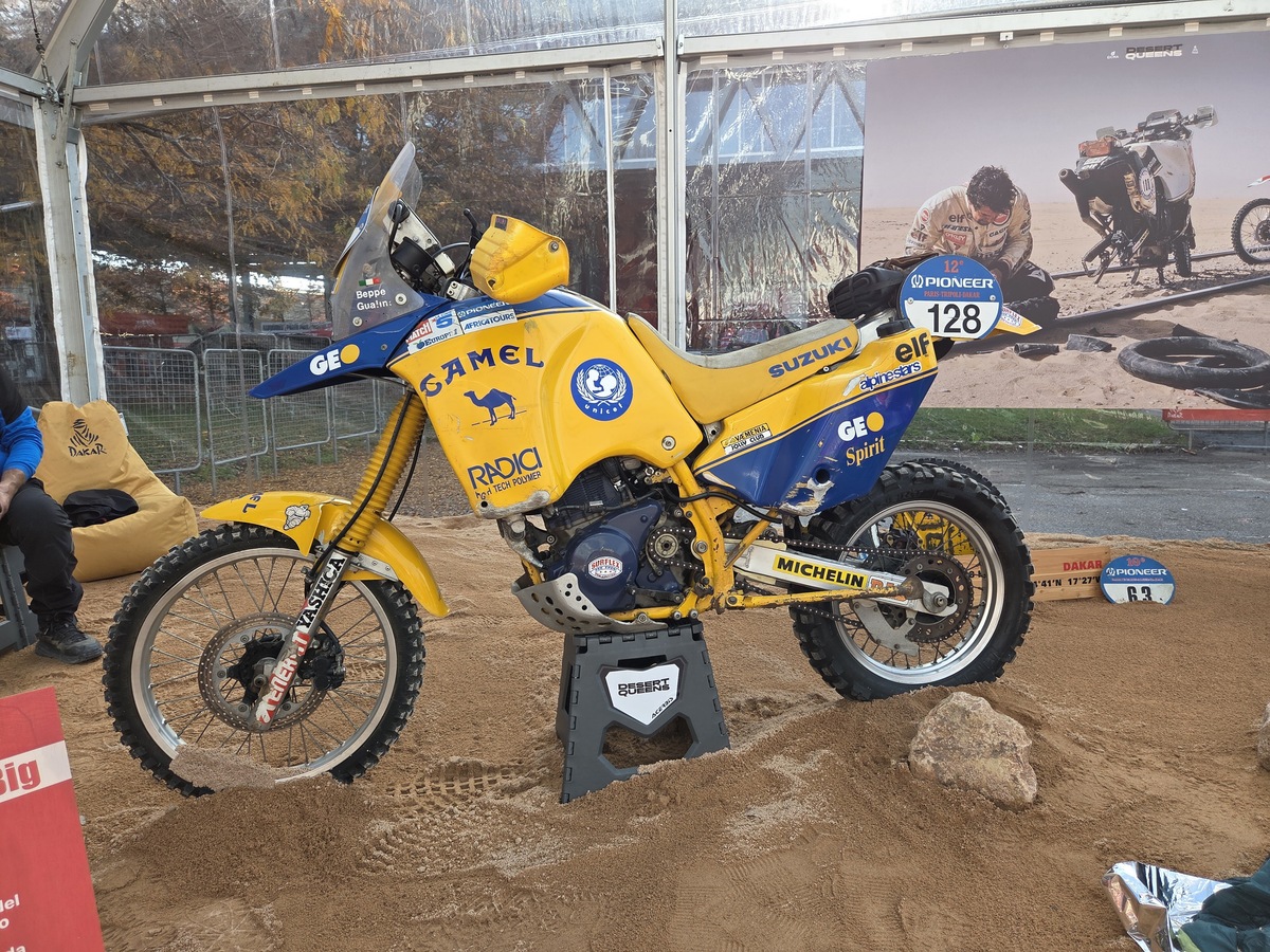 EICMA 2025, dalla moto di Sabine alla KTM di Sanders: tutta la storia della Dakar