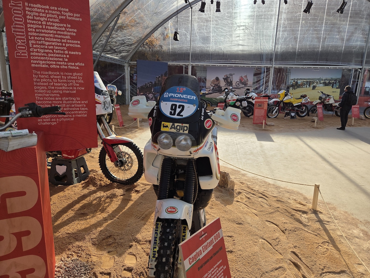 EICMA 2025, dalla moto di Sabine alla KTM di Sanders: tutta la storia della Dakar