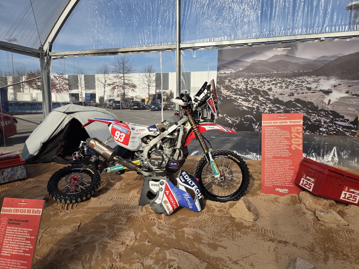 EICMA 2025, dalla moto di Sabine alla KTM di Sanders: tutta la storia della Dakar