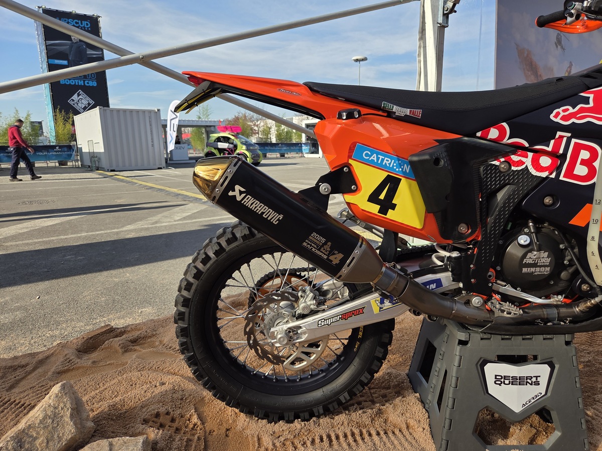 EICMA 2025, dalla moto di Sabine alla KTM di Sanders: tutta la storia della Dakar