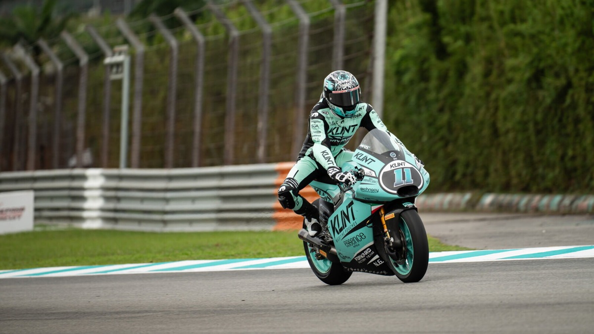 Moto2 Portimao: la pioggia condiziona la FP2, Alex Escrig firma il miglior tempo