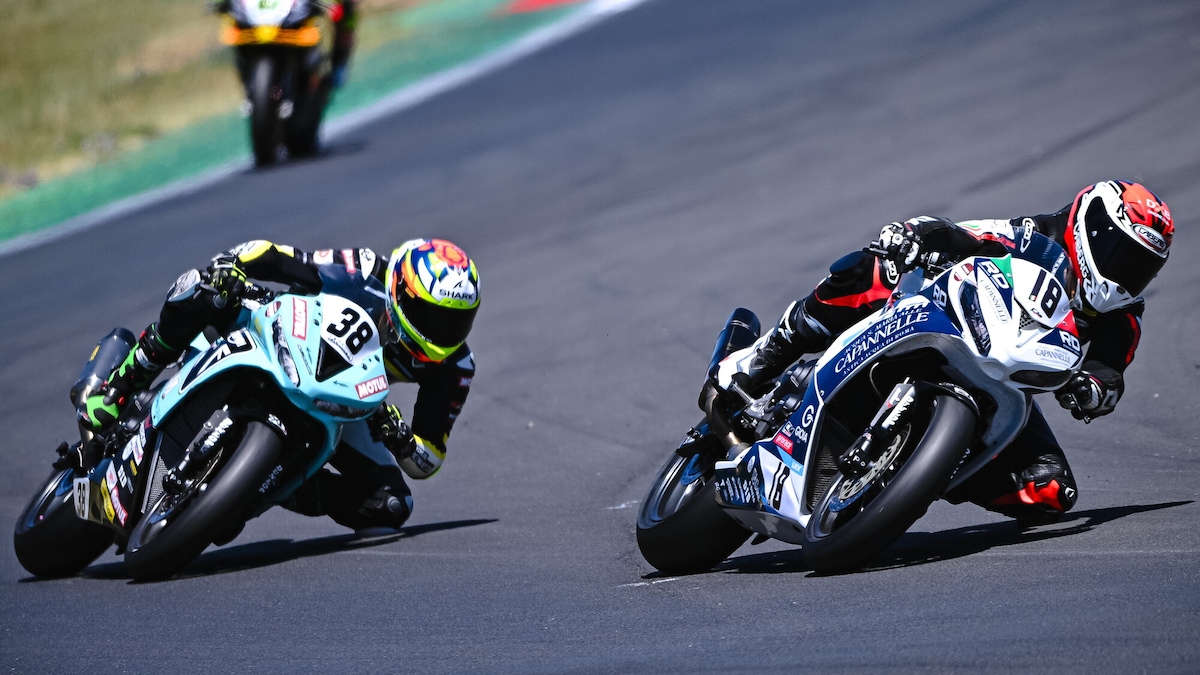 Sportbike: 33 piloti per la prima edizione del mondiale, 8 gli italiani al via