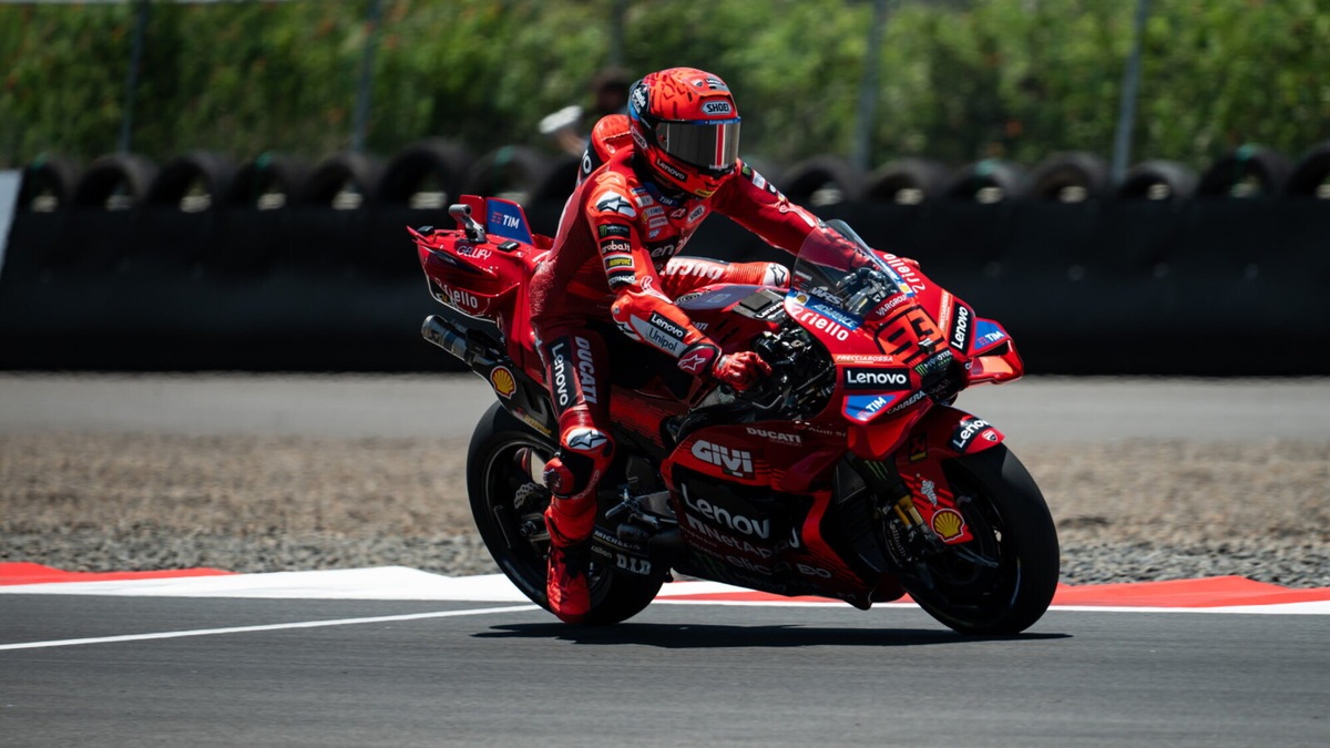 MotoGP: Marc Marquez prepara la stagione 2026 con Valentino Rossi nel mirino