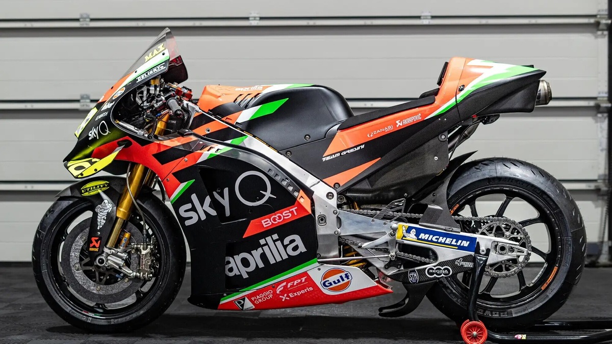 All'asta l'Aprilia RS-GP 2020 di Aleix Espargaro: tutte le foto