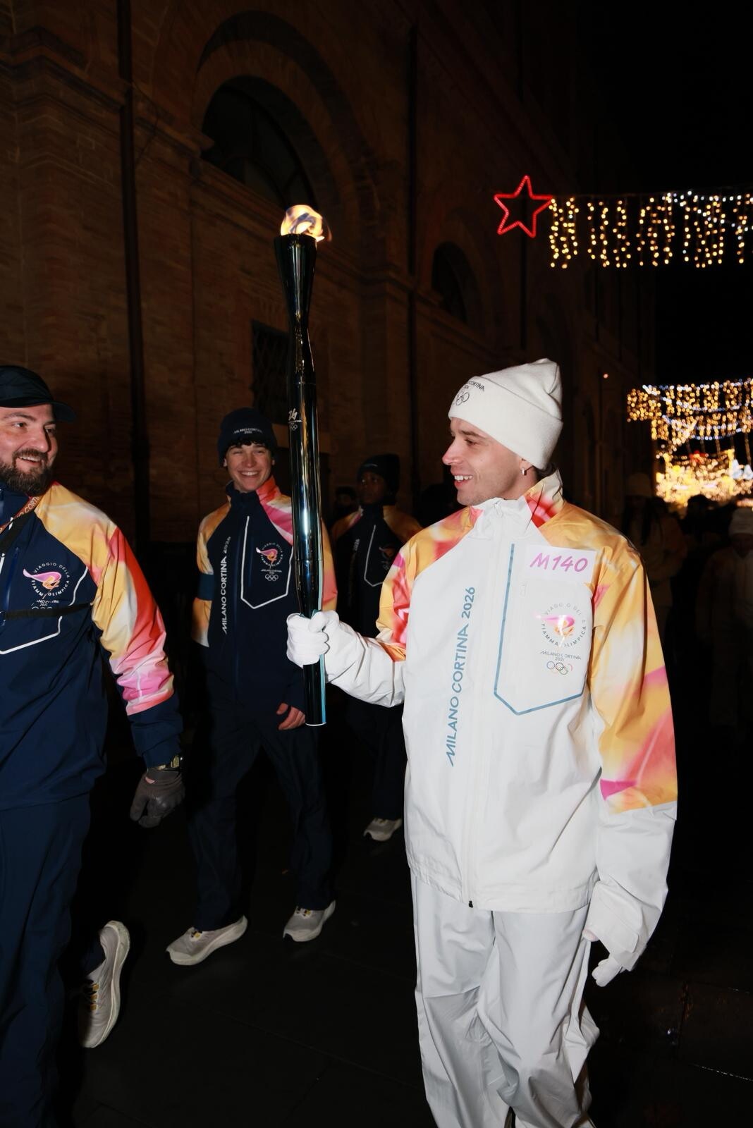 Marco Bezzecchi tedoforo per Milano-Cortina 2026: tutte le foto