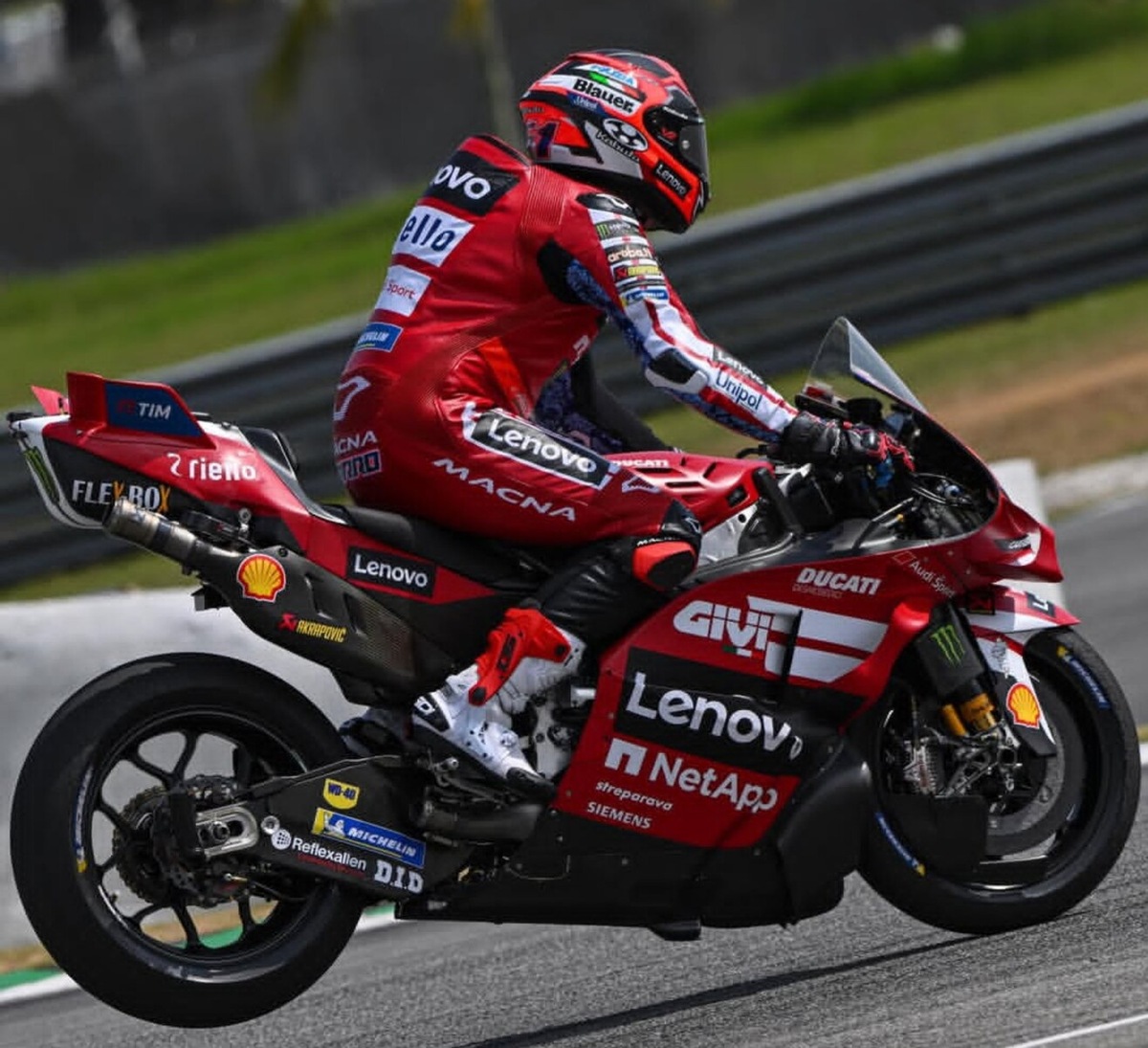 MotoGP, via ai test Shakedown a Sepang: le prime foto