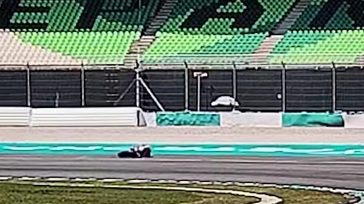 MotoGP: ai test di Sepang la prima caduta di Marc Márquez