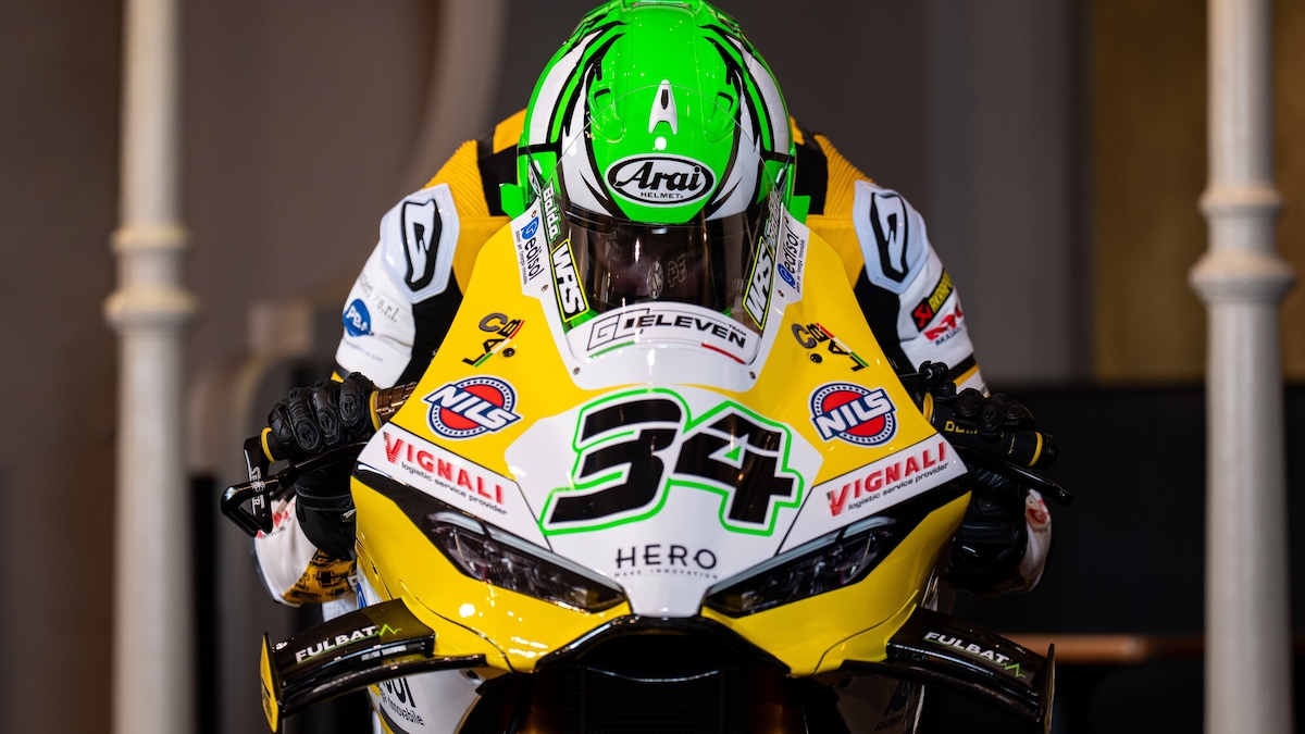 Baldassarri torna in SBK con la Panigale V4 R del Team GoEleven: tutte le foto