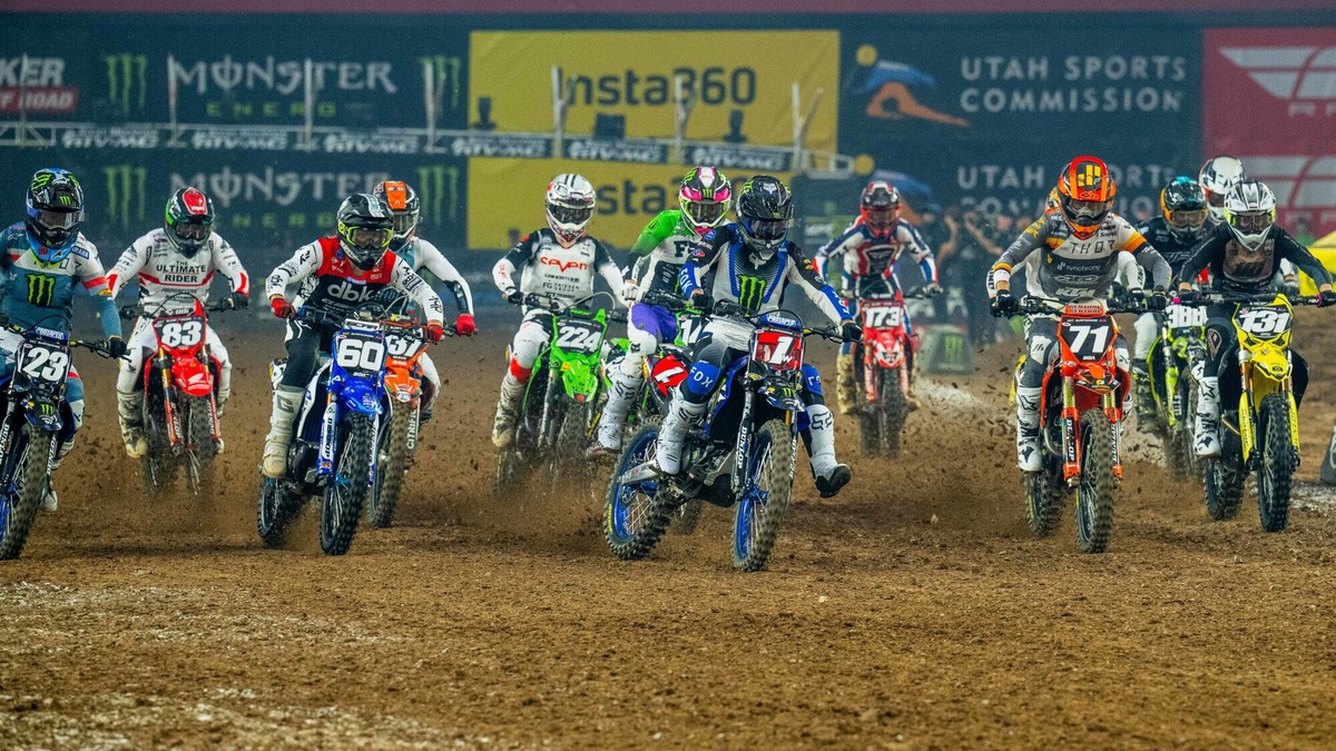 250SX Costa Ovest: a Seattle tutti contro Deegan