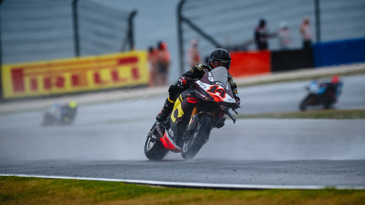 SBK, dalla pista all'infermeria: frattura del polso per Sam Lowes