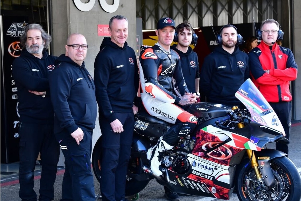SBK, Advocates Racing Team svela la Panigale V4 R che sarà affidata a Tommy Bridewell
