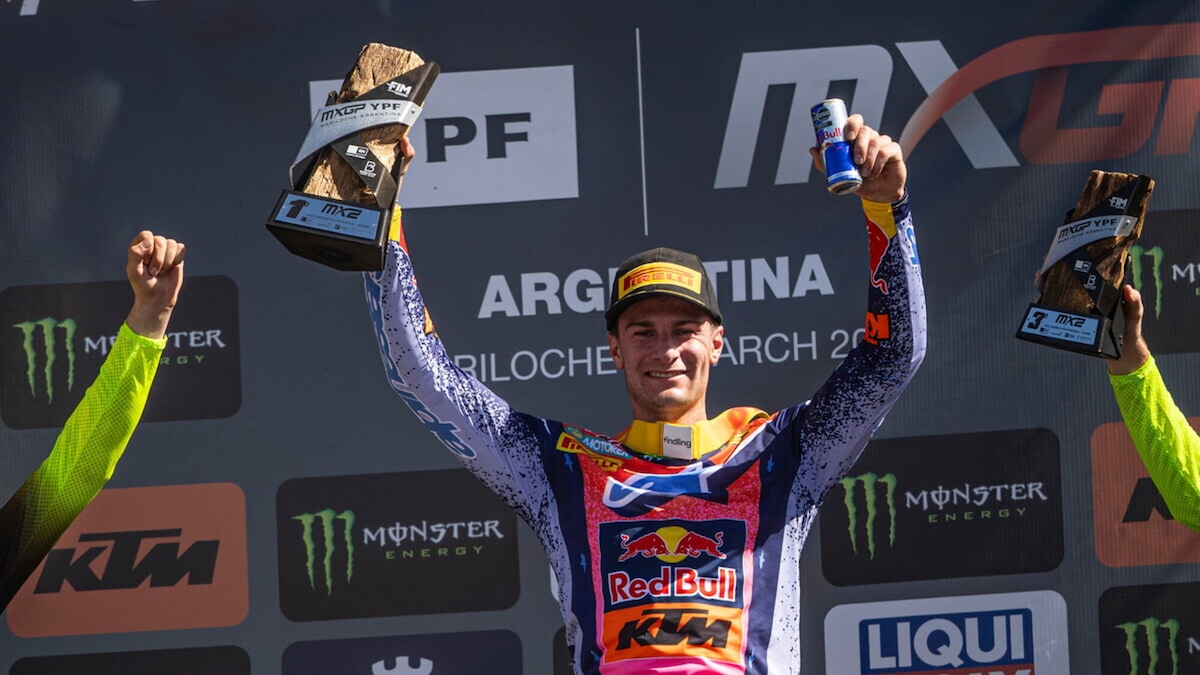 MX2: Langenfelder alza subito la voce