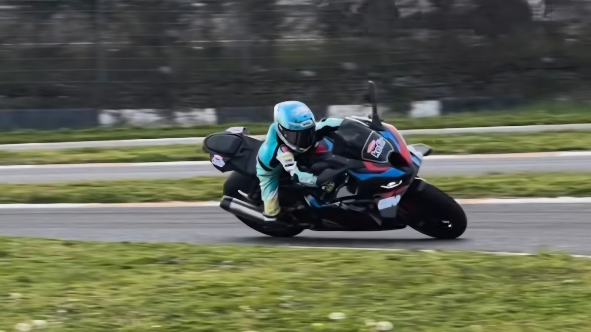 Su una M 1000 RR a 6 anni: la nuova “pazzia” di Zayn (e Kenan) Sofuoglu