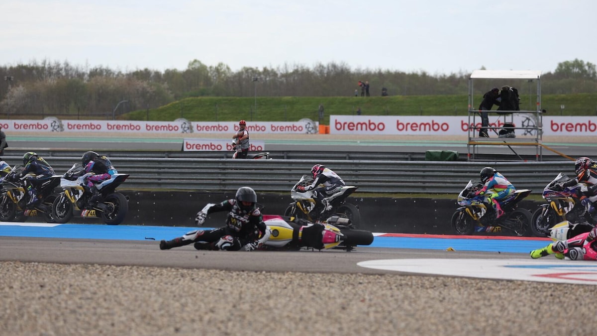 Incidente al via di Gara 1 del WorldWCR: la sequenza