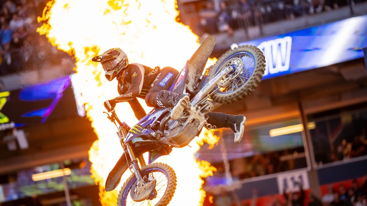 SX250: Deegan vince ancora e fa la storia del Supercross