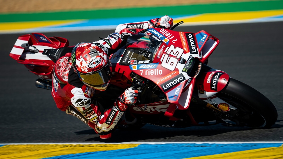 GP Francia: Bagnaia torna in pole! Marquez da record ma 2° davanti a Bezzecchi