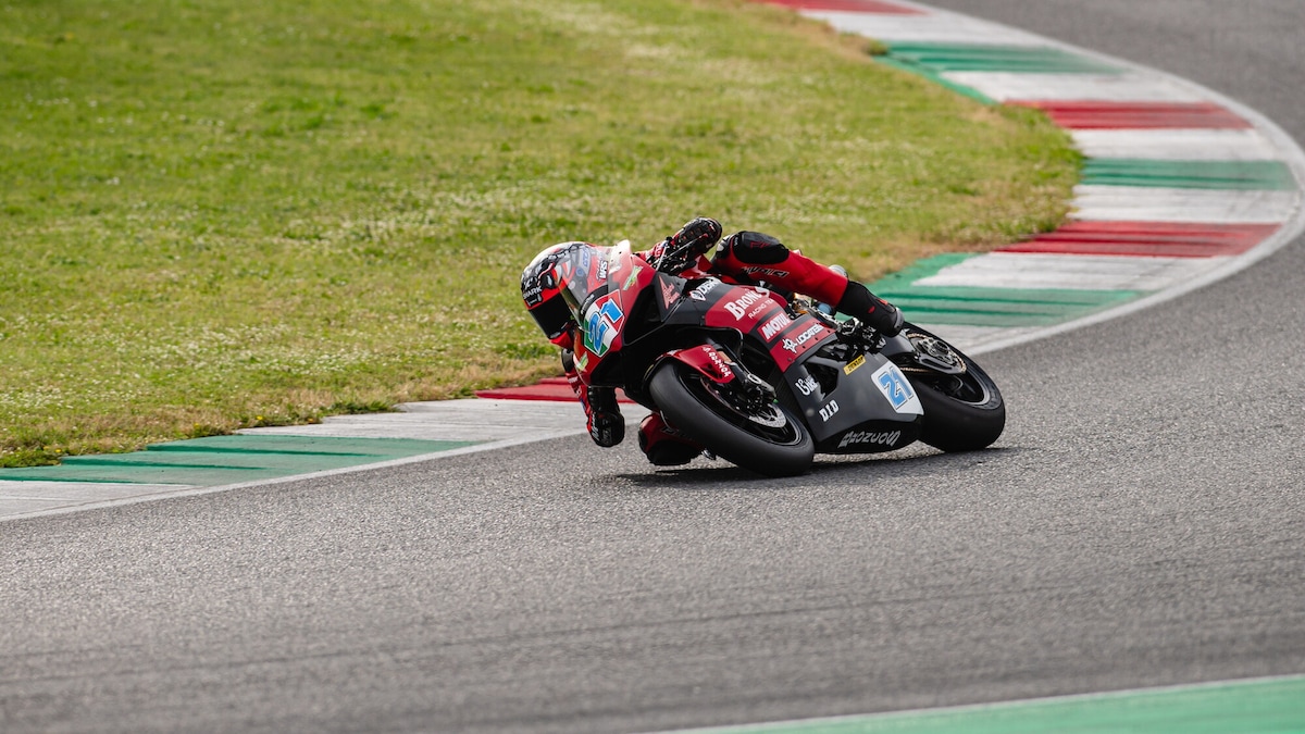 CIV Mugello, Q2: Kevin Zannoni (SSP) e Filippo Bianchi (Sportbike) confermano le pole