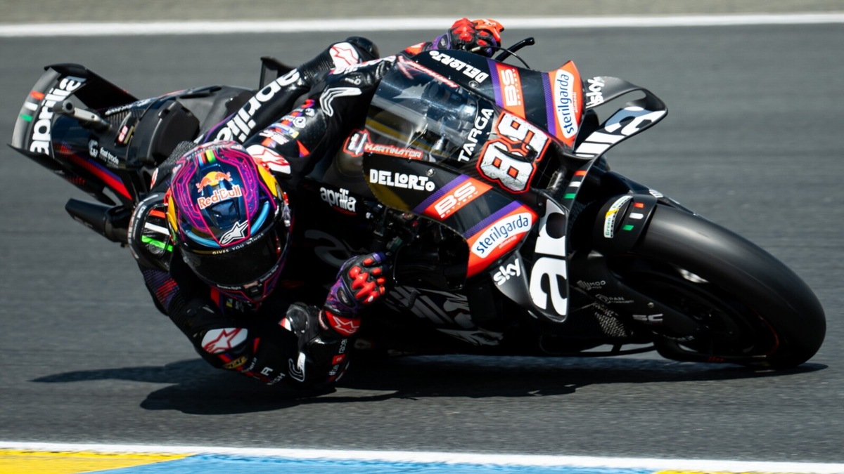 Aprilia da impazzire a Le Mans: Martin vince su Bezzecchi e Ogura