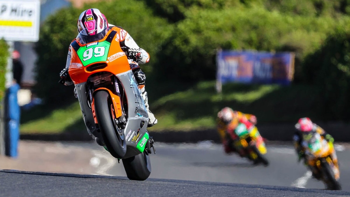 Il veterano e il nuovo che avanza: McWilliams e Stacey brillano alla North West 200