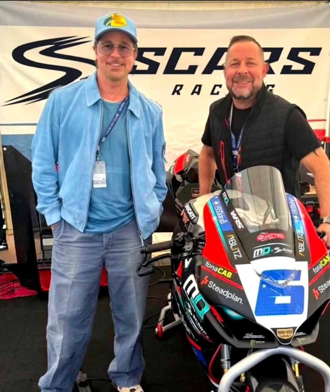 Da Brad Pitt a Oscar Piastri: il fascino del Tourist Trophy ha stregato tutti