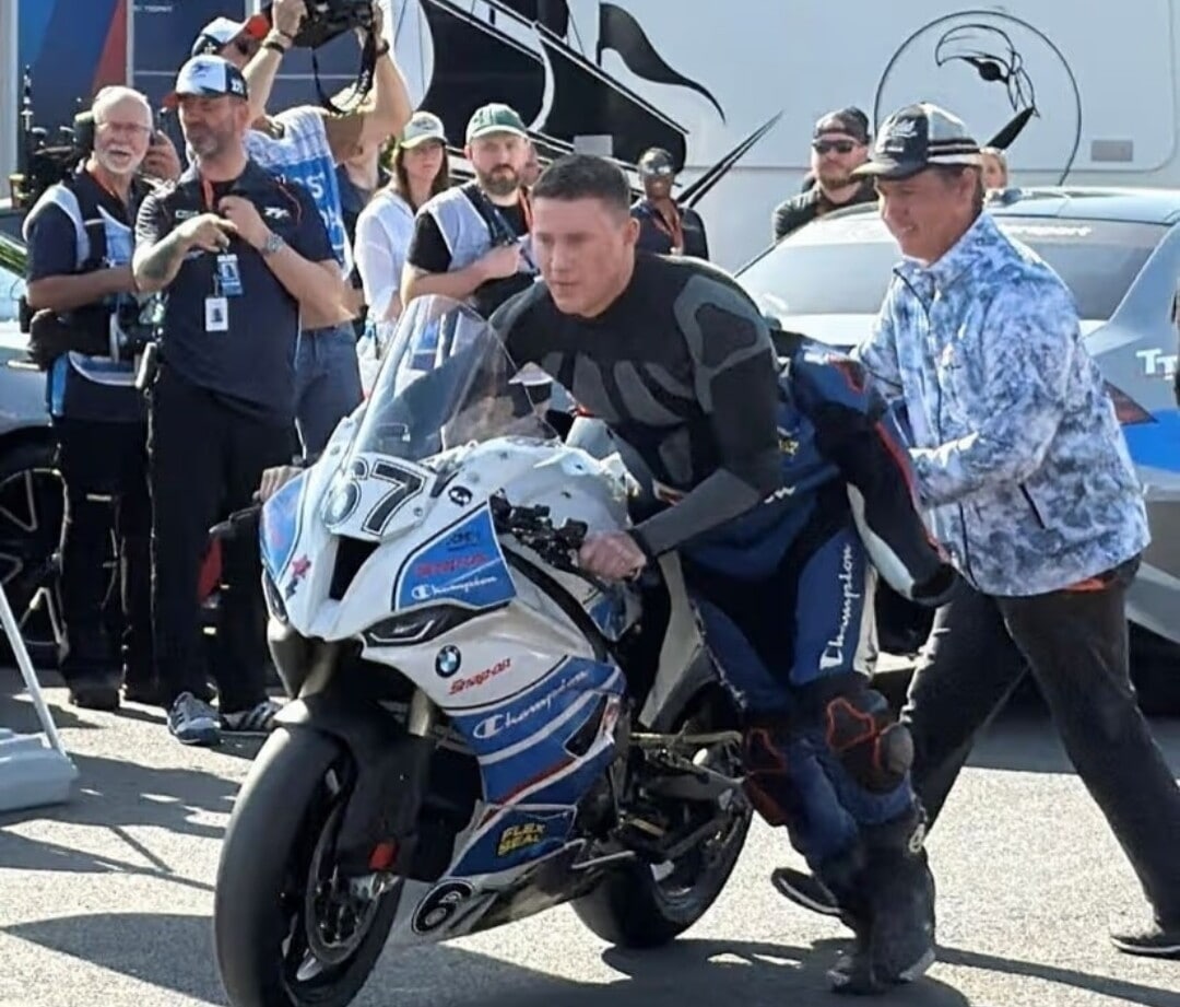 Da Brad Pitt a Oscar Piastri: il fascino del Tourist Trophy ha stregato tutti