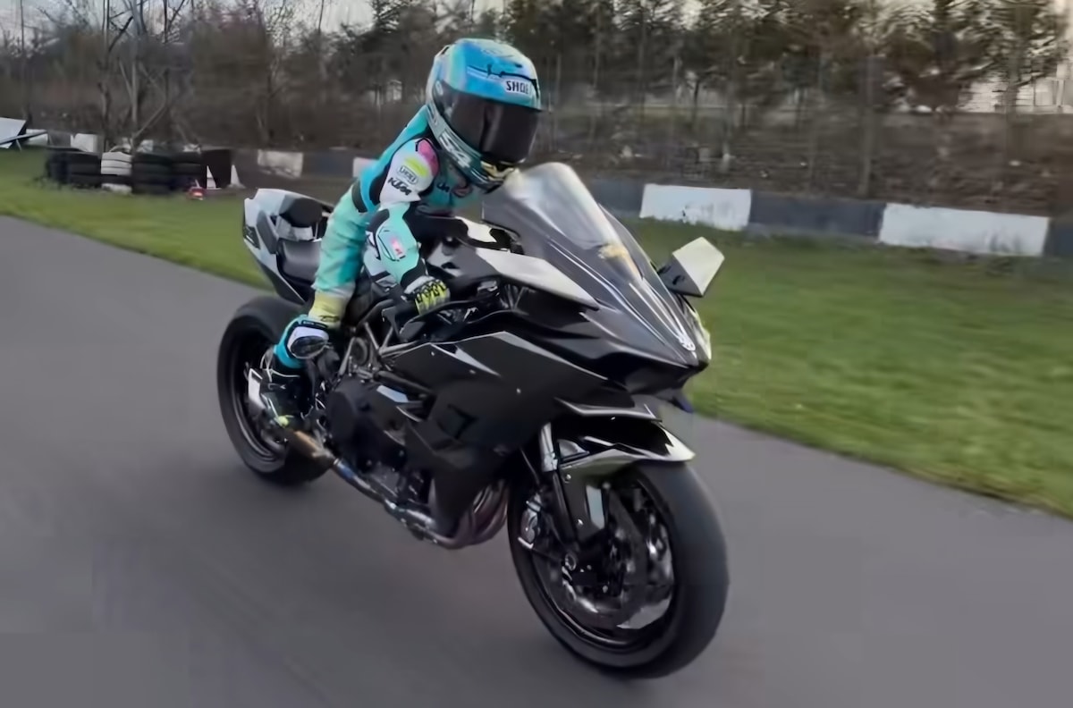 Zayn Sofuoglu a 6 anni sulla Kawasaki Ninja H2 R: sempre più estremo!