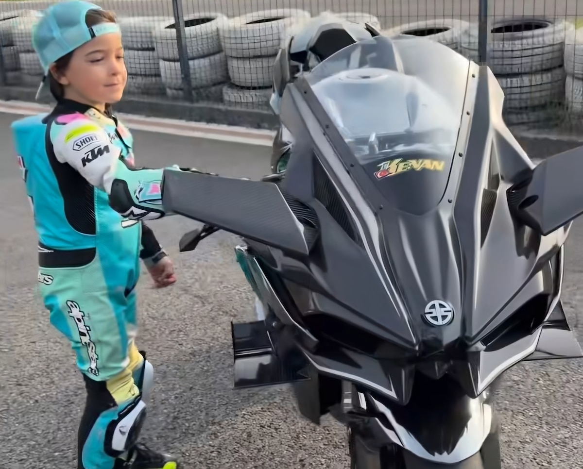 Zayn Sofuoglu a 6 anni sulla Kawasaki Ninja H2 R: sempre più estremo!