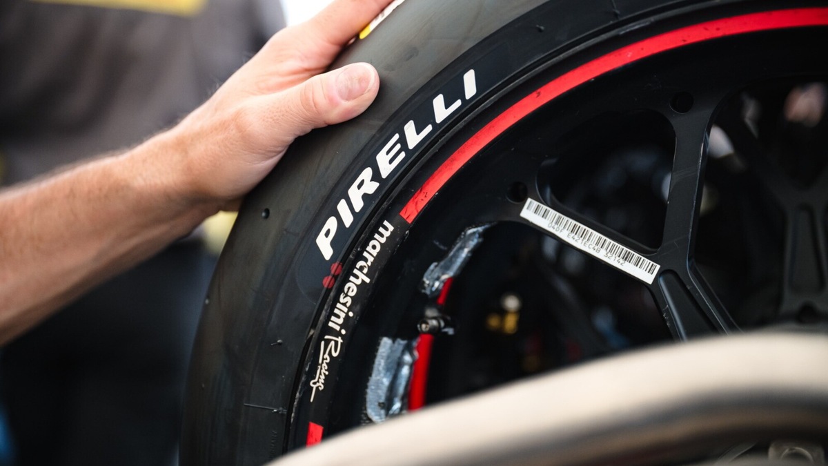 MotoGP, a Brno comincia l'era Pirelli. Barbier: “Lo sviluppo procede secondo i piani”