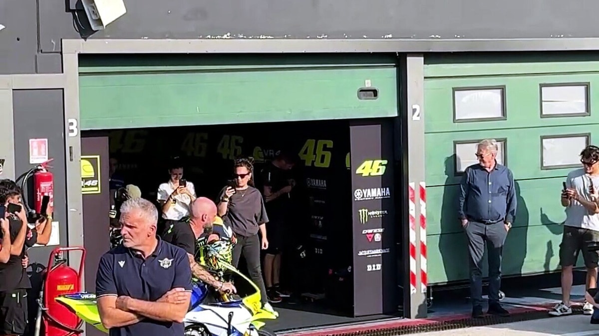 Valentino Rossi e i piloti della VR46 Riders Academy sono scesi in pista al Misano World Circuit nel giovedì della Racing Night