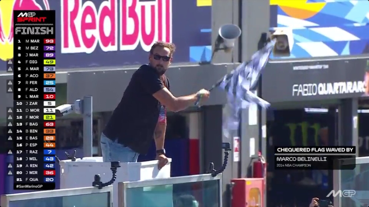 MotoGP, dai canestri alla pista: Marco Belinelli sbandieratore della Sprint di Misano