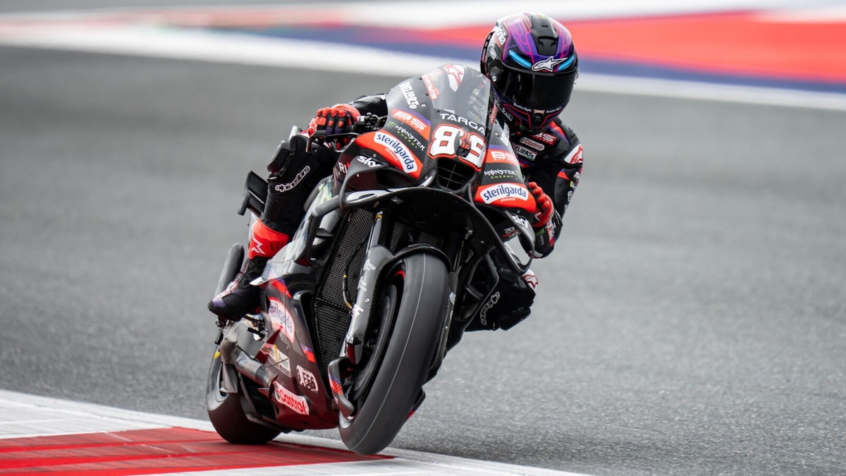 Acosta si butta via, Martin ringrazia e vince la Sprint in Austria!