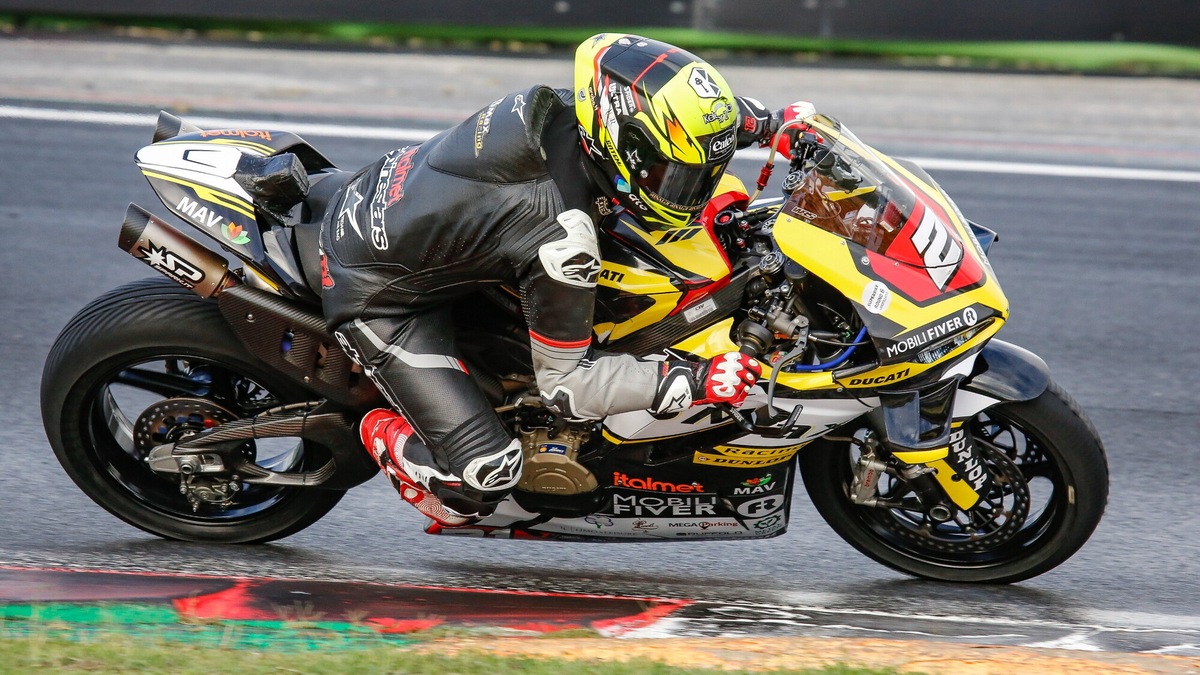 Rinaldi si prende il Q1 a Vallelunga nell’ultimo round del CIV SBK