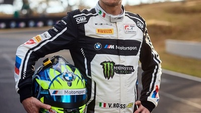 Valentino Rossi a Mount Panorama per la prima gara in auto dell'anno