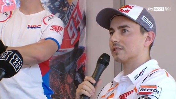 MotoGP Phillip Island, Lorenzo non ci sta: "Ma quale ritiro?"