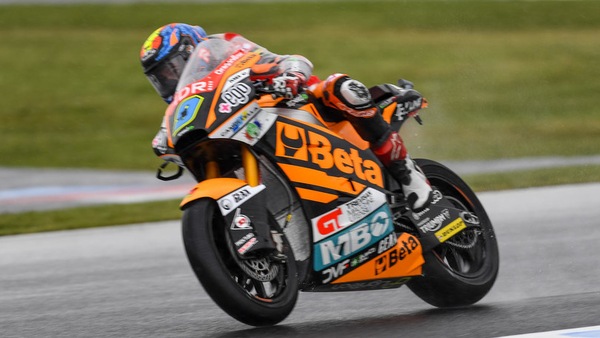 Moto2, qualifiche: Navarro porta la Speed Up in pole