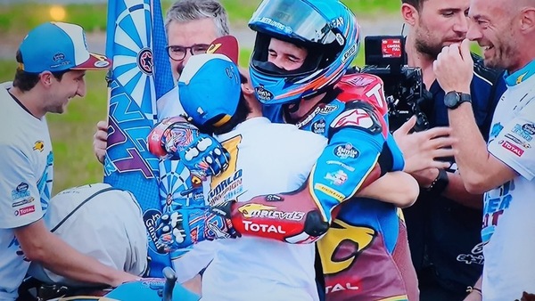 Moto2, gara Sepang: Alex Marquez è campione del mondo