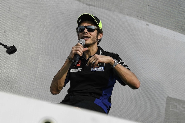 Rossi: “Lorenzo grande pilota, magari facesse il tester Yamaha”